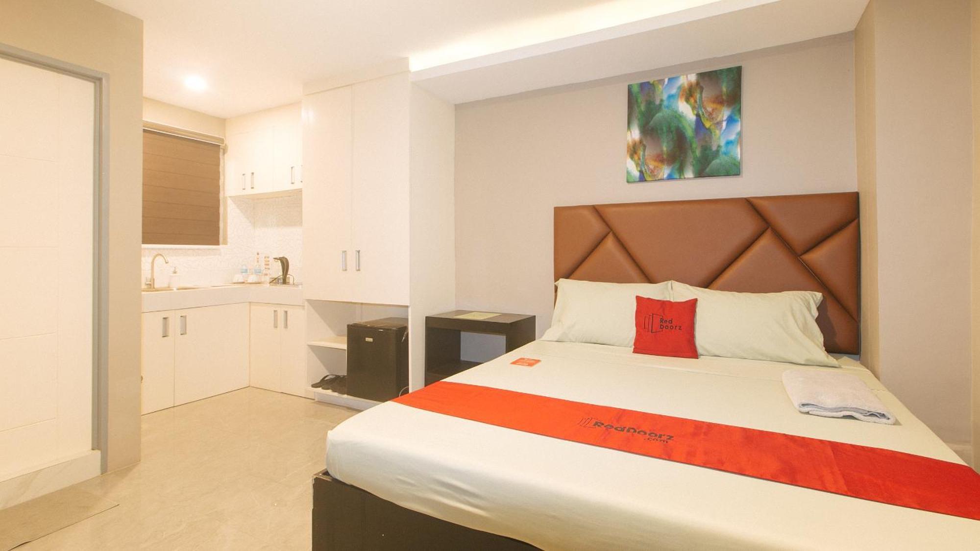 Reddoorz Plus At Seventy Five Inn Near Manila Airport Paranaque City Zewnętrze zdjęcie