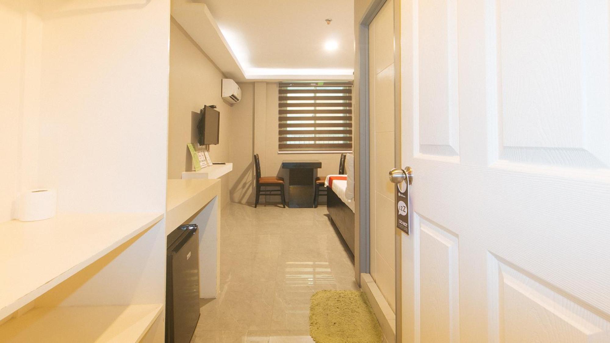 Reddoorz Plus At Seventy Five Inn Near Manila Airport Paranaque City Zewnętrze zdjęcie