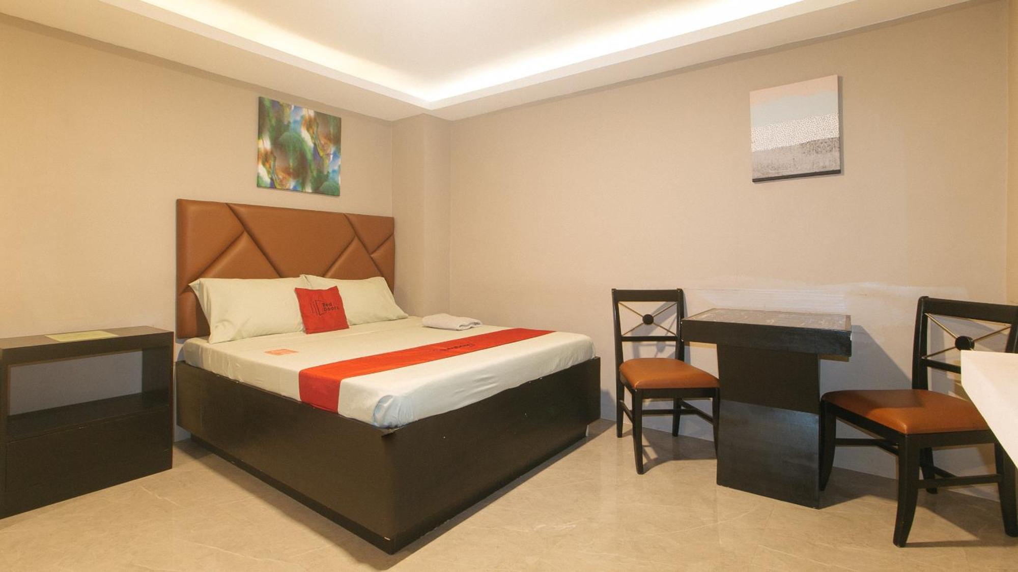 Reddoorz Plus At Seventy Five Inn Near Manila Airport Paranaque City Zewnętrze zdjęcie