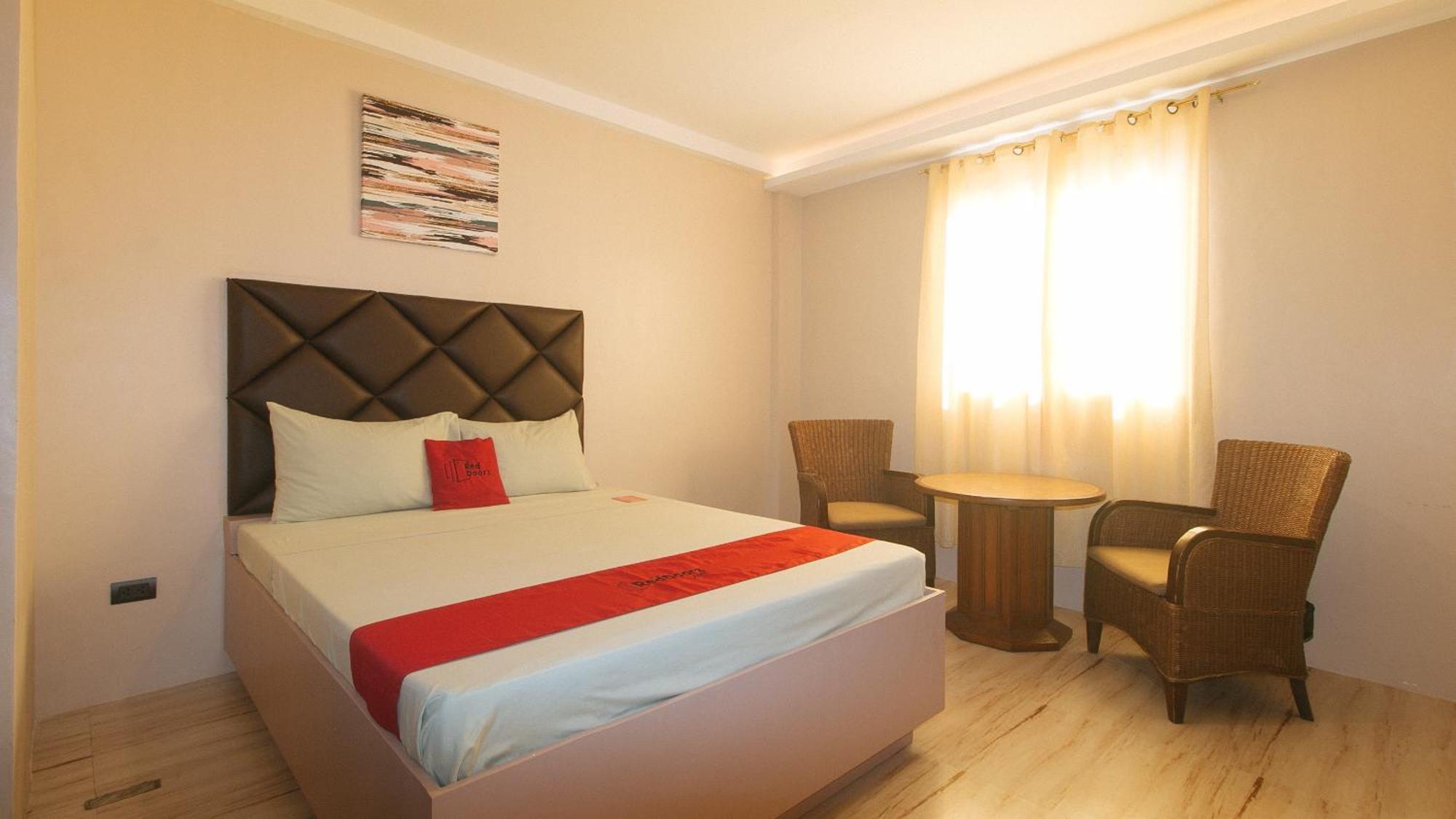 Reddoorz Plus At Seventy Five Inn Near Manila Airport Paranaque City Zewnętrze zdjęcie