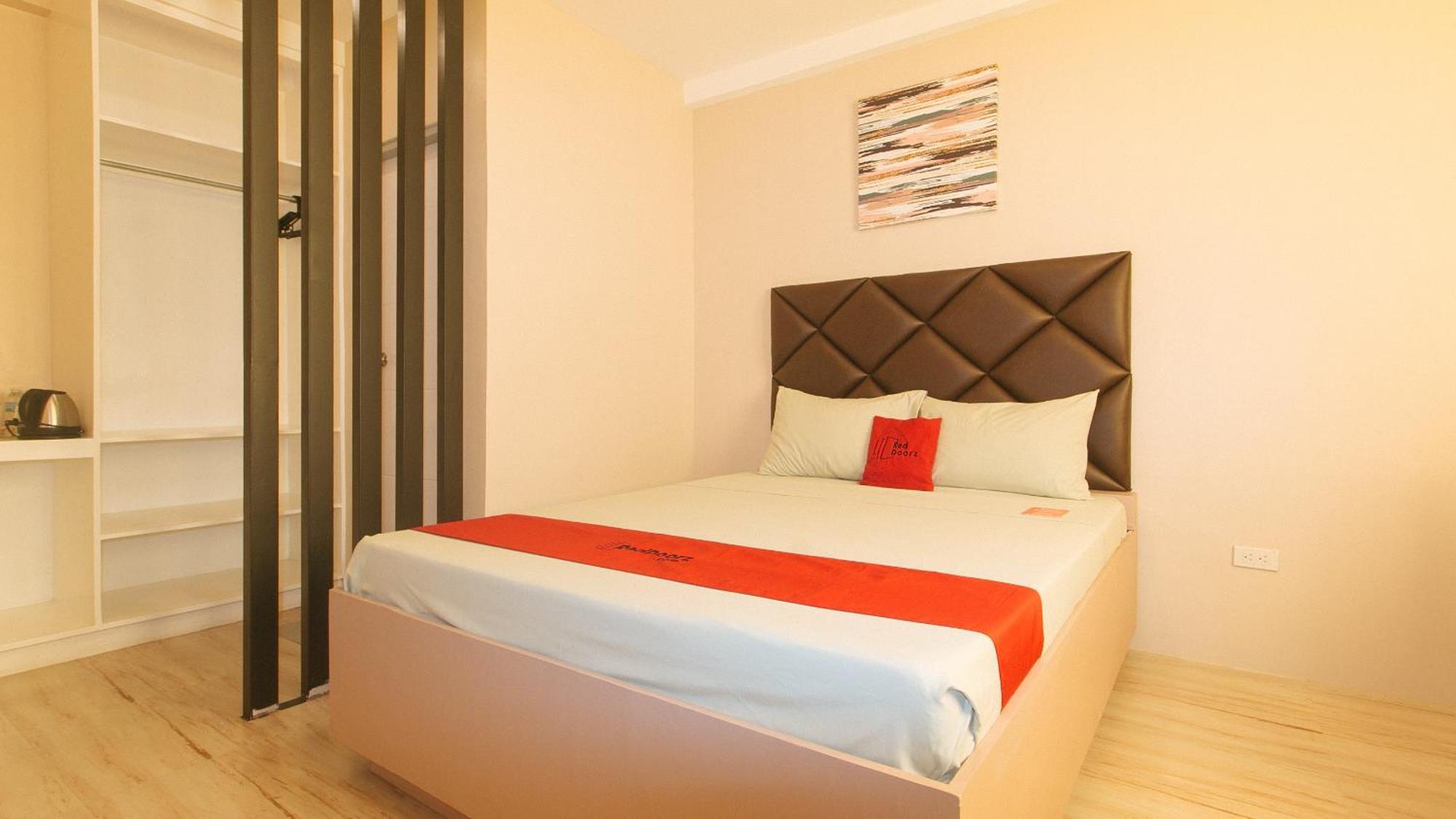 Reddoorz Plus At Seventy Five Inn Near Manila Airport Paranaque City Zewnętrze zdjęcie