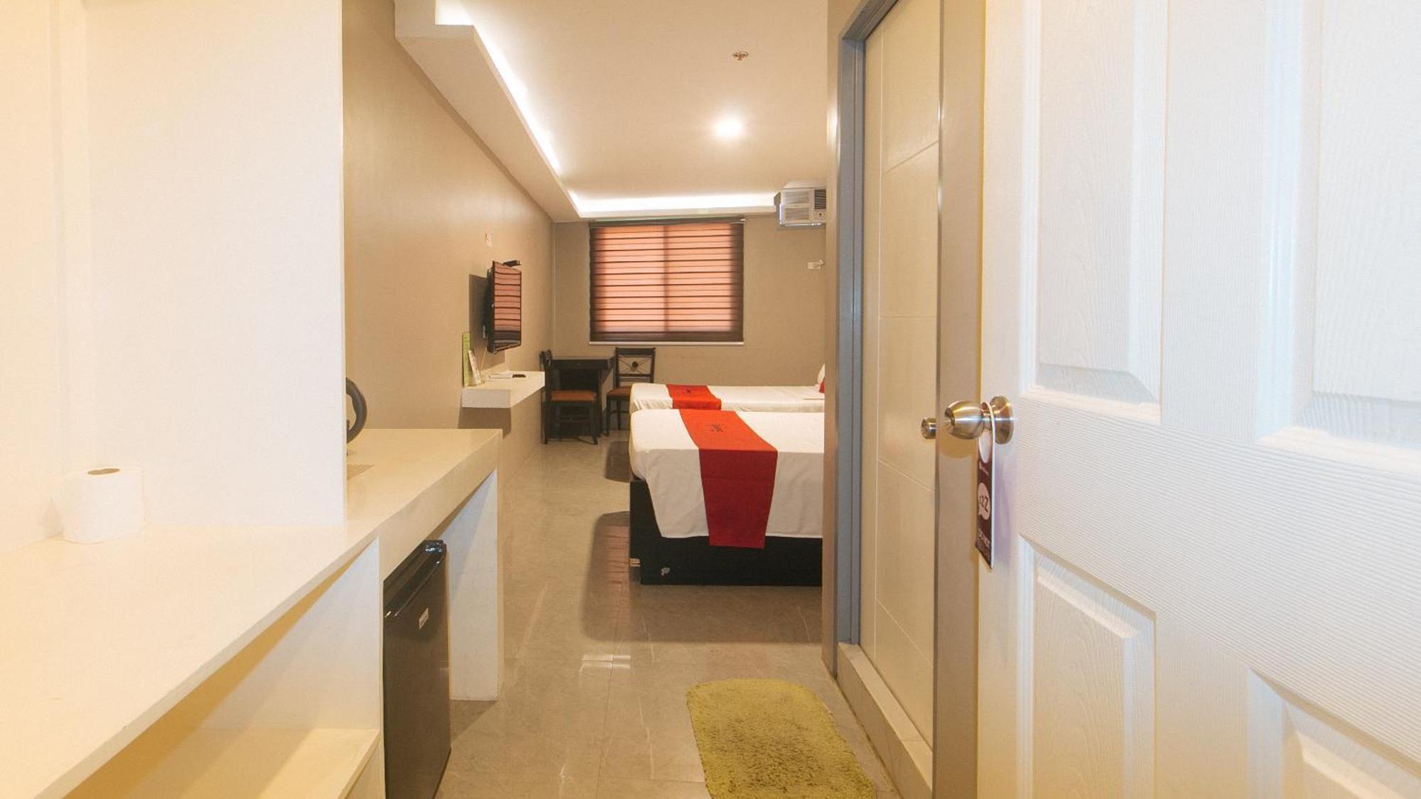 Reddoorz Plus At Seventy Five Inn Near Manila Airport Paranaque City Zewnętrze zdjęcie