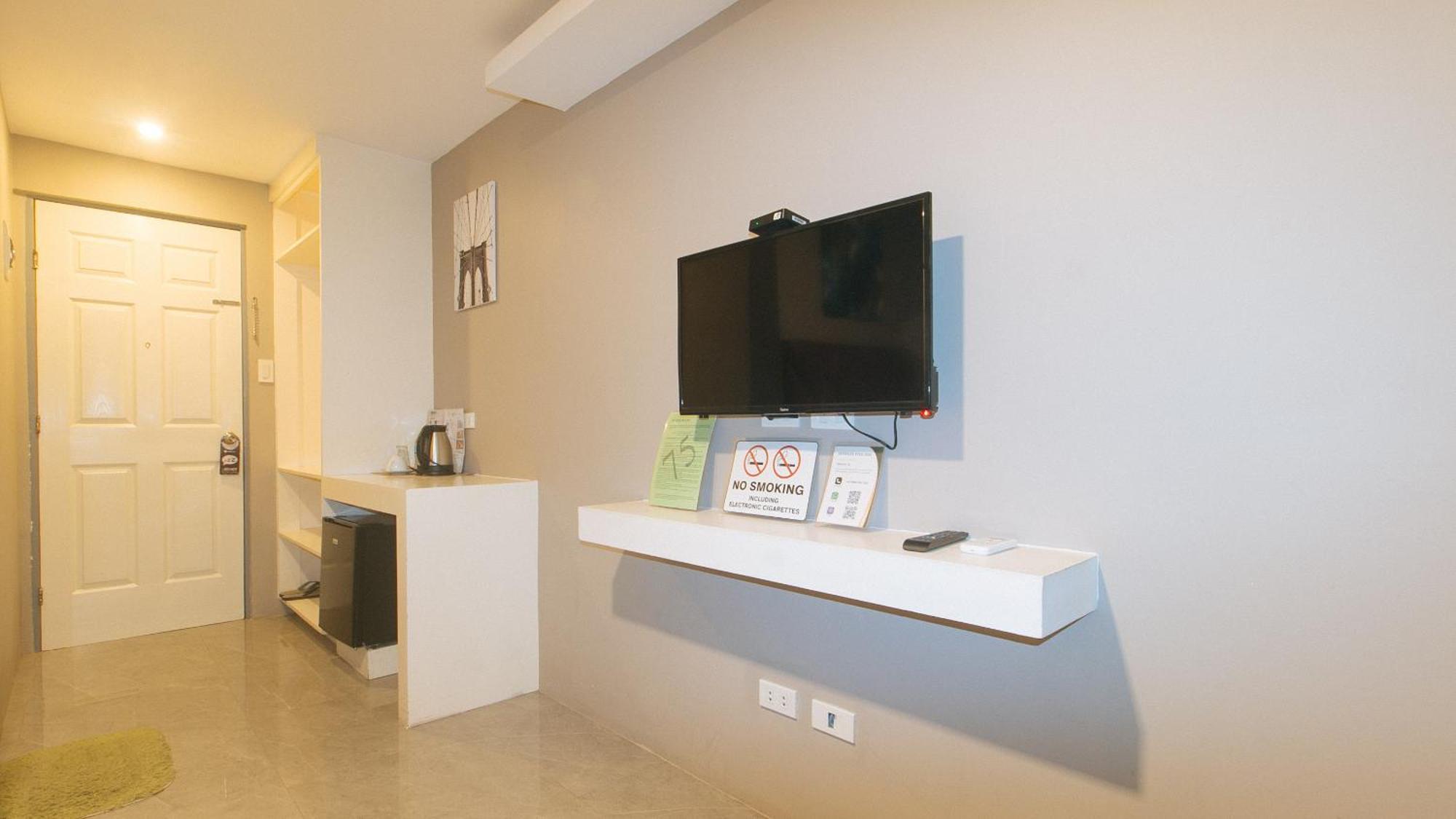Reddoorz Plus At Seventy Five Inn Near Manila Airport Paranaque City Zewnętrze zdjęcie